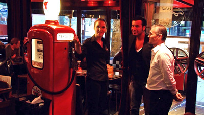 Restaurant Auto passion Café Paris